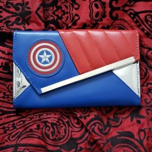 Captain America Clutch